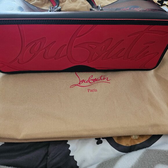 AUTHENTIC - Christian Louboutin Walk a Mile in My Shoes Tote Bag - Picture 4 of 6